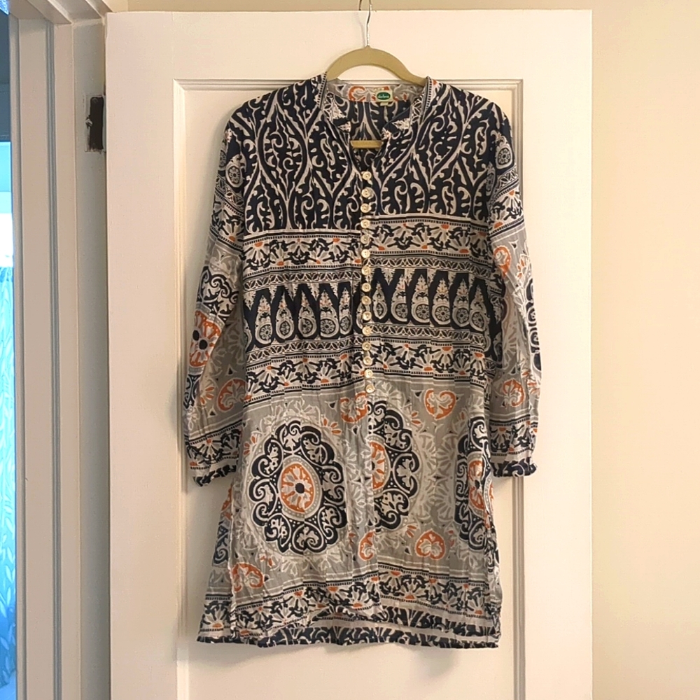 Dolma Gauzy Blue and Coral Patterned Button Up Tunic Beach Coverup